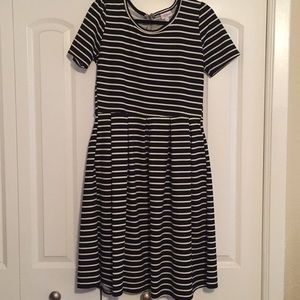 lularoe  Amelia striped dress